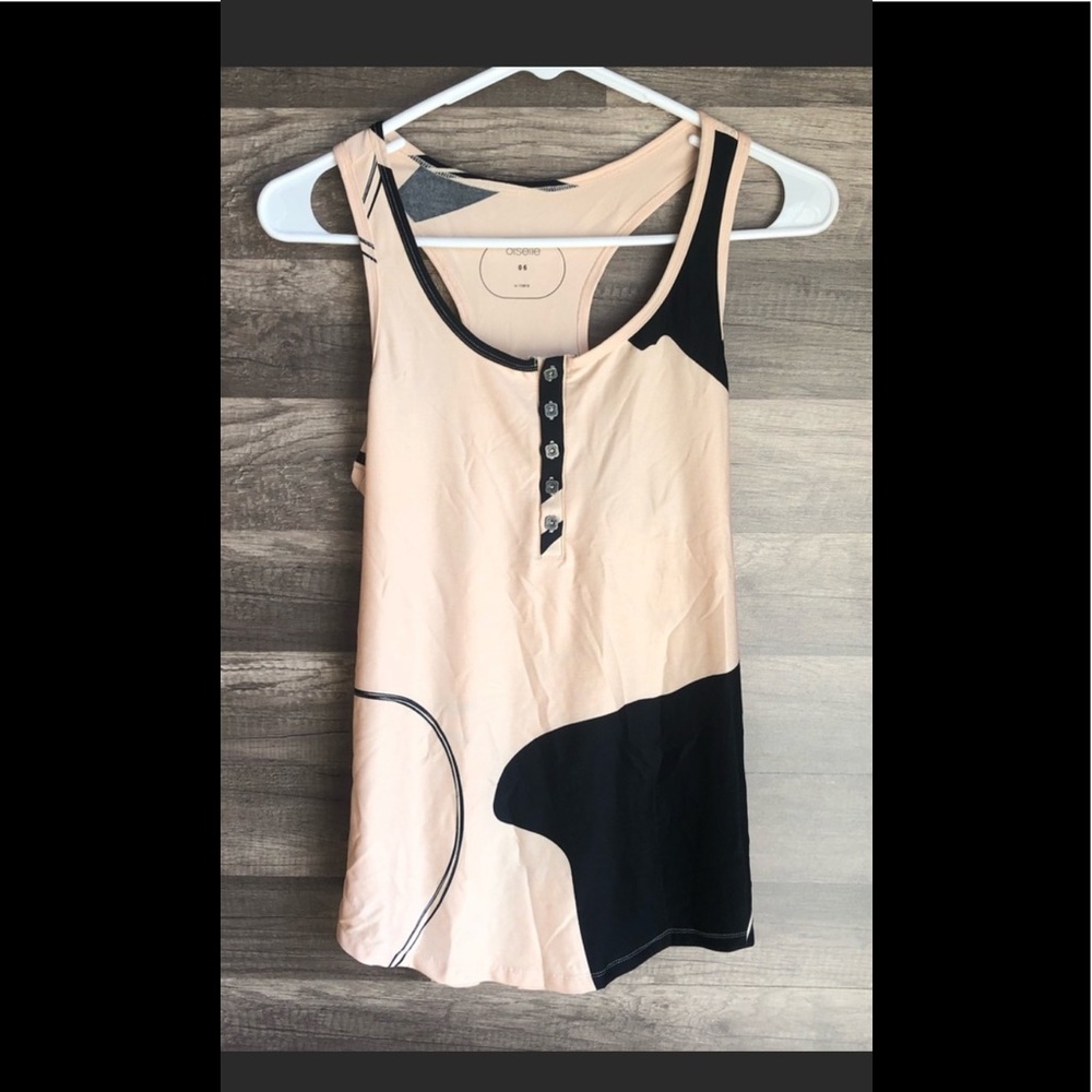 Super soft Oiselle workout top. Size 6
